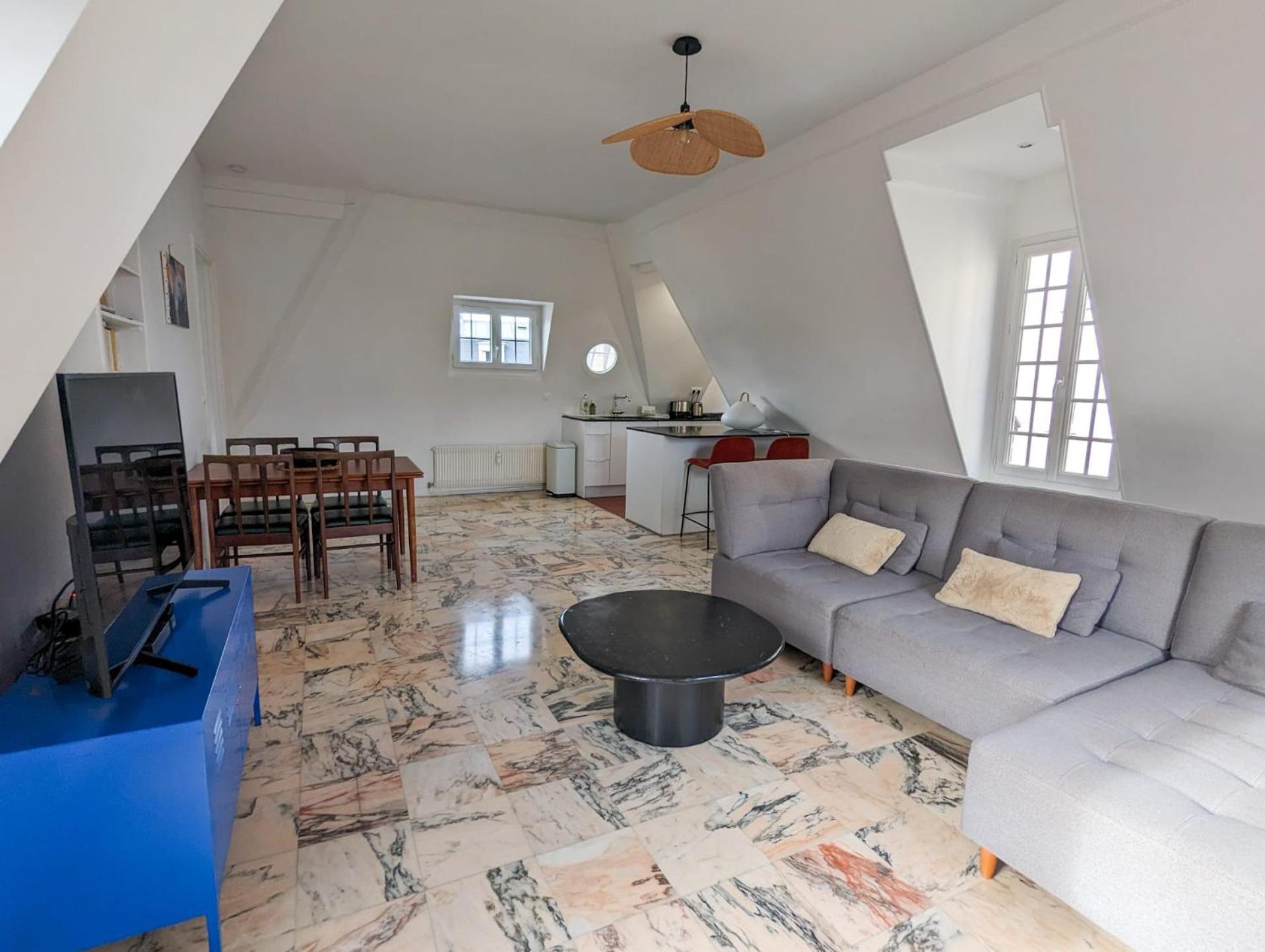Lumineux Avec Terrasse A 7min De Paris Apartment Asnieres-sur-Seine